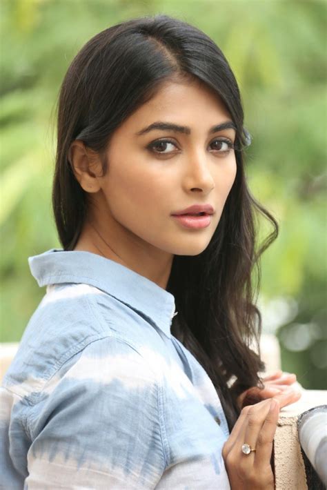 pooja hegde age marriage|Pooja Hegde Movies, Bio, Wiki, Age, Husband,。